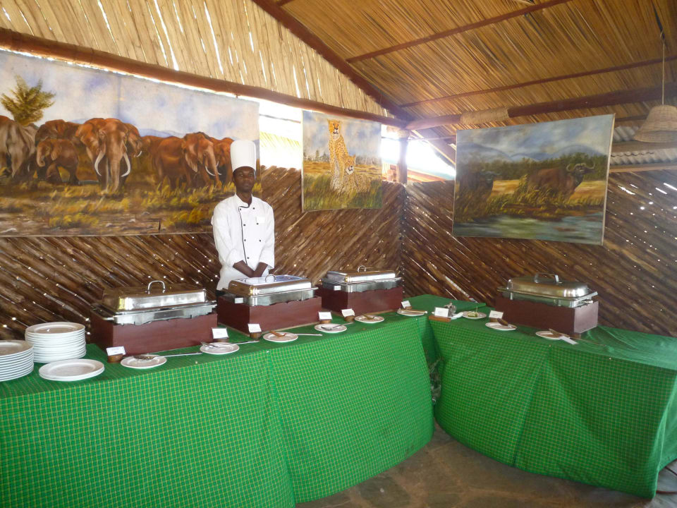Lecker Sentrim Tsavo Lodge