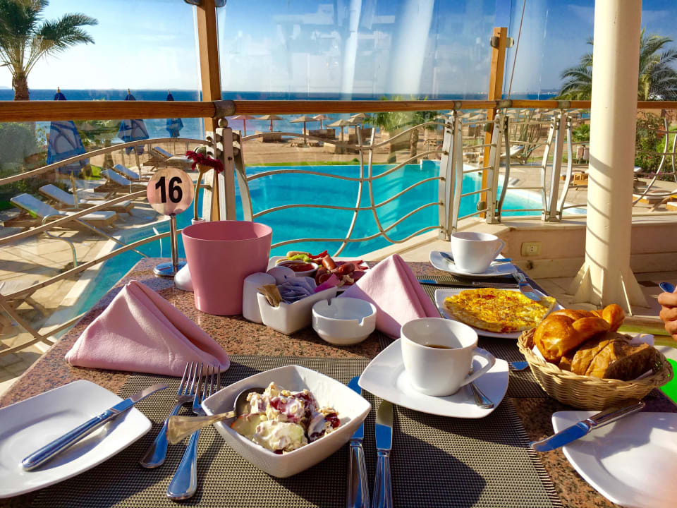 Frühstück mit Blick auf den Pool Shams Prestige Abu Soma-Adults Only