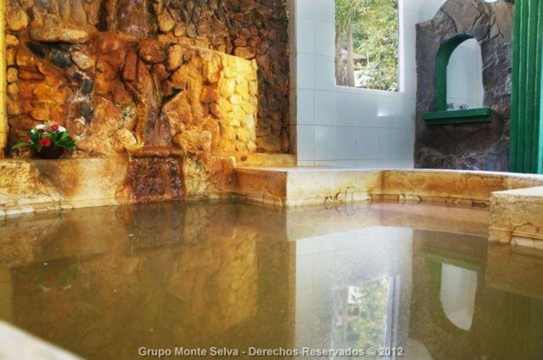 Piscina termal Hostería Hotel Spa Monte Selva