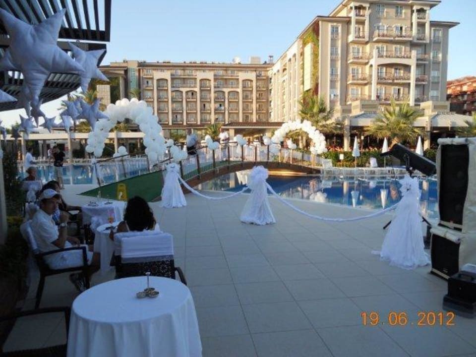 Weße Nacht Sunis Elita Beach Resort & Spa