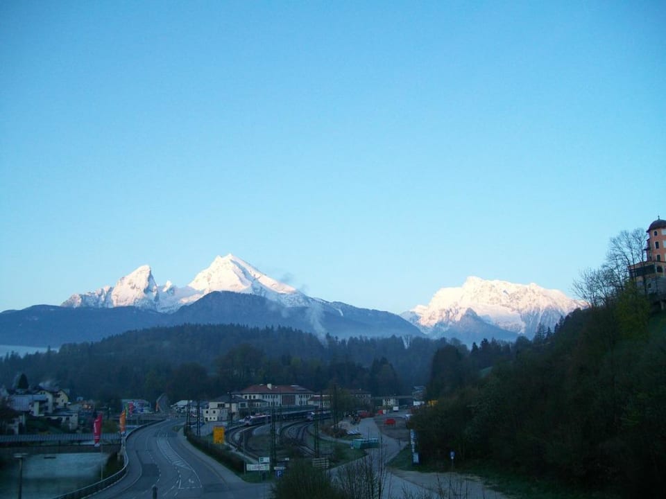 Ausblick aus dem Zimmer am Morgen Hotel Bavaria Berchtesgaden