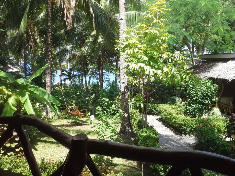 Gartenanlage Camiguin Volcan Beach Eco Retreat & Dive Resort