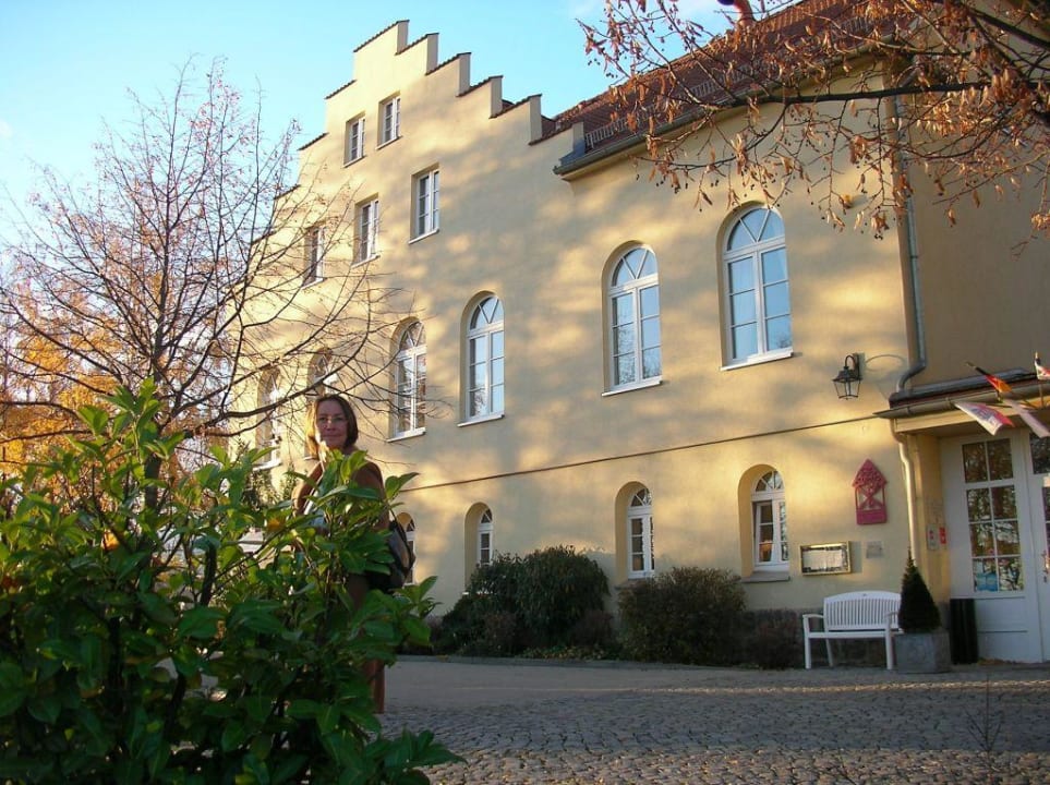 Hauptgebäude außen Hotel Dorotheenhof Weimar