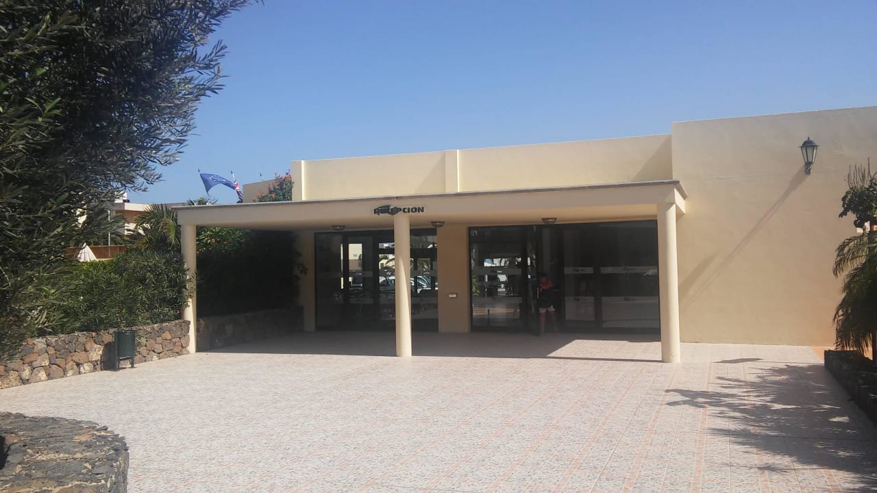 Eingang vom Garten aus Hotel Santa Rosa