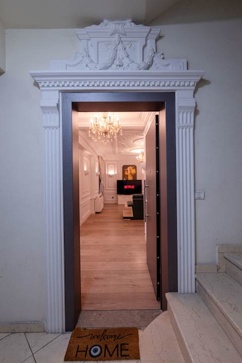 Zimmer Luxury Apartment