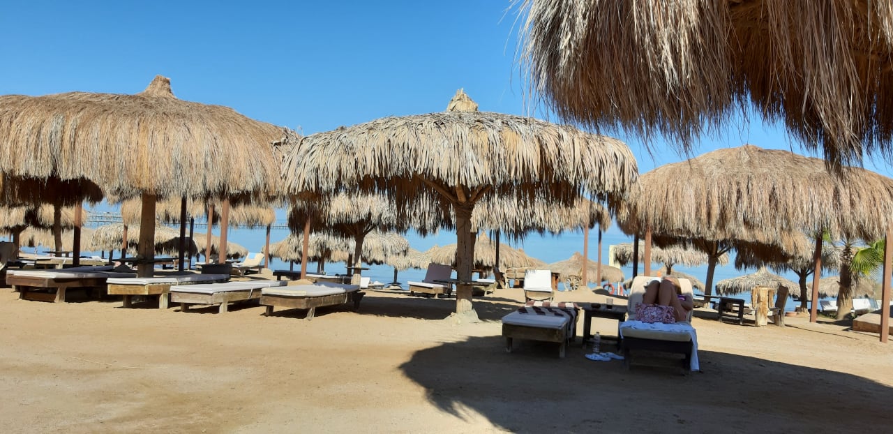 Strand Hotel Caves Beach Resort (Adults Only)