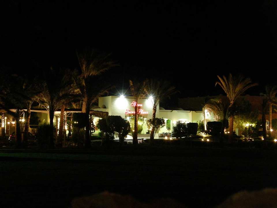 Wejście na recepcję nocą Sharm Grand Plaza Resort