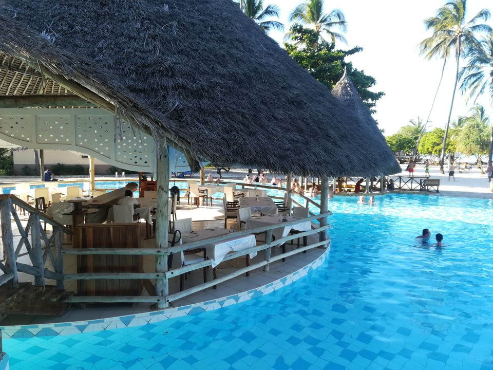 Pool Neptune Pwani Beach Resort & Spa