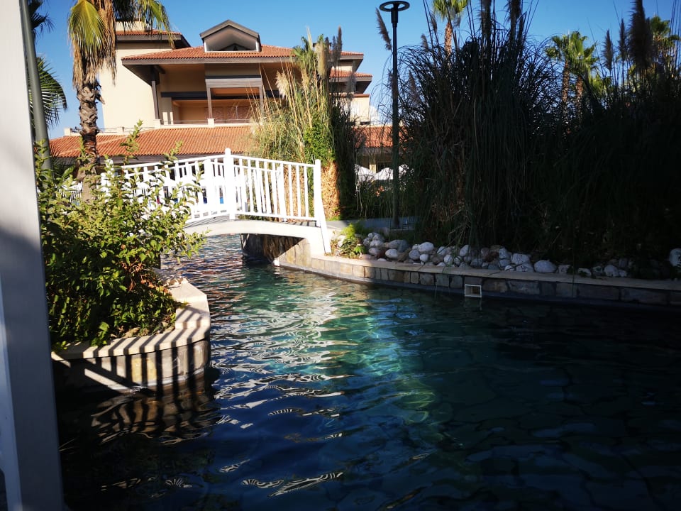 Pool Club Grand Side