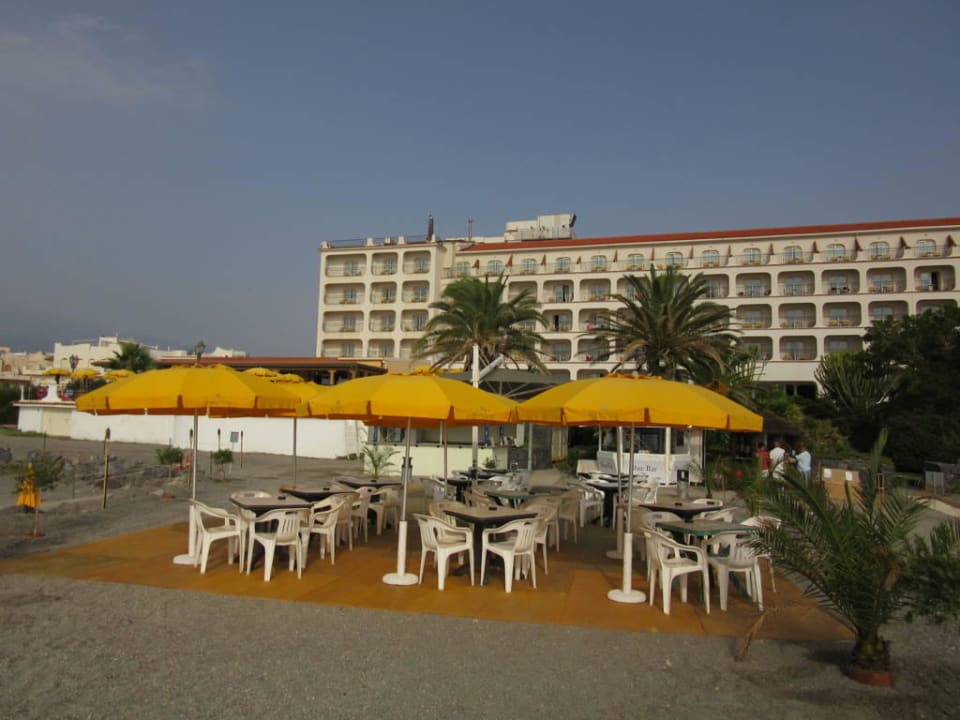 Beach-Restaurant mit Hotel RG NAXOS Hotel