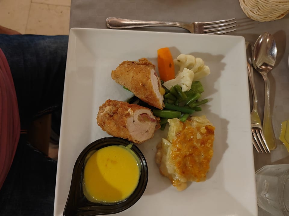 Gastro Serenity Alpha Beach