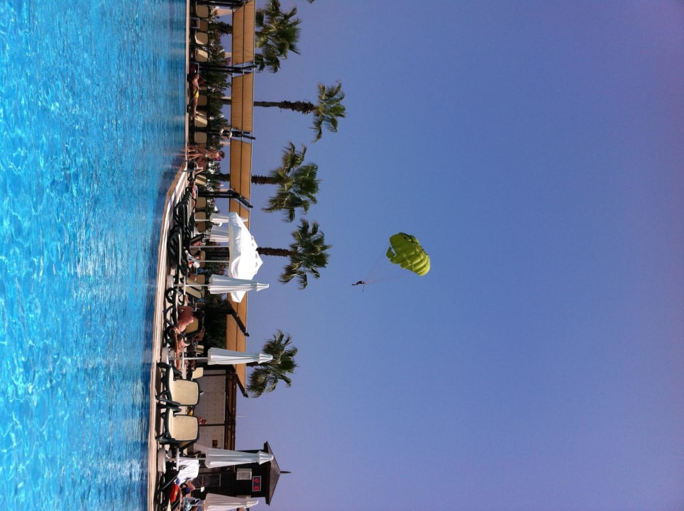 Piscine Crystal Flora Beach Resort