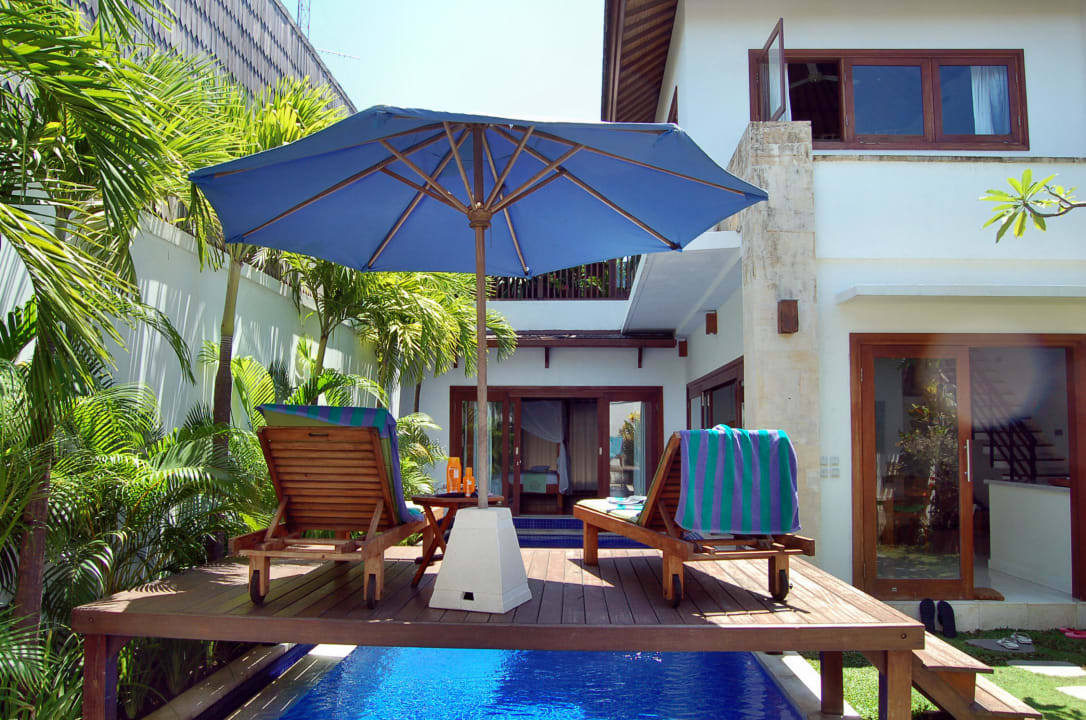 Empore mit zwei Liegen Villa Vanilla