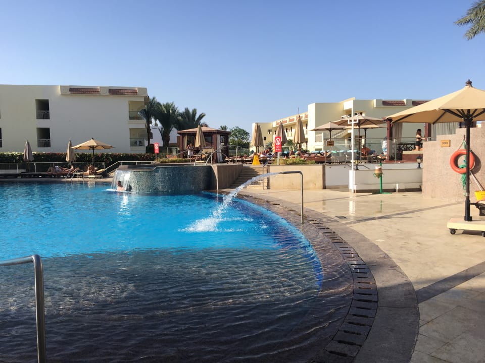 Pool Sultan Gardens Resort