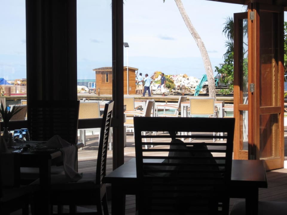 Ausblick vom Restaurant Vilamendhoo Island Resort & Spa