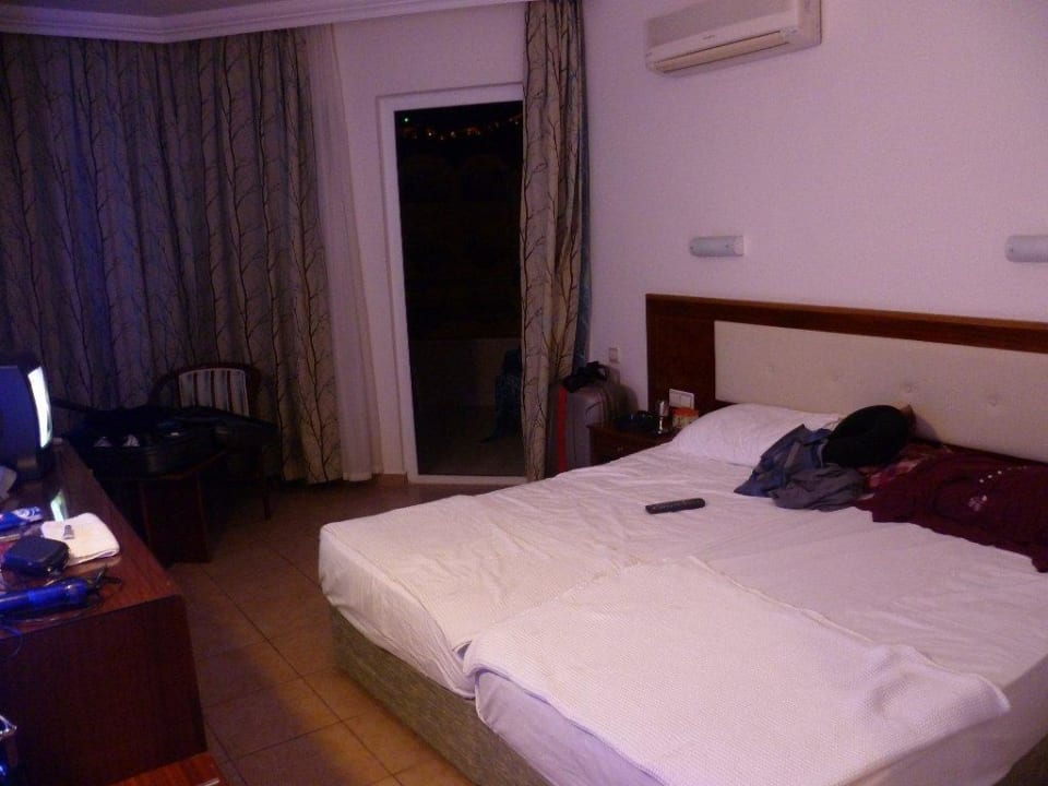 Bett  und Klimaanlage Hatipoglu Beach Hotel