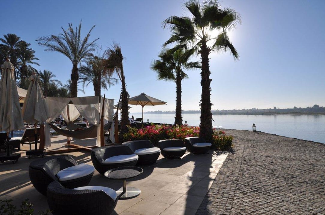 Poolanlage direkt am Nil Hilton Luxor Resort & Spa