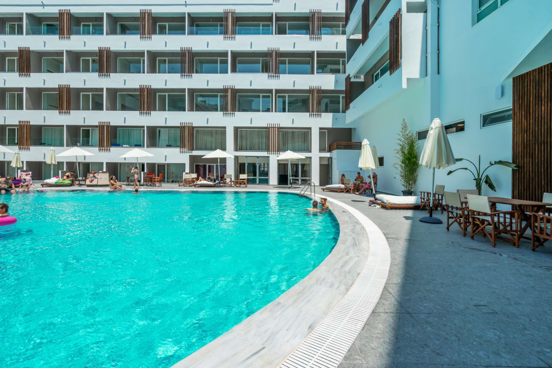 Pool Castellum Suites All Inclusive