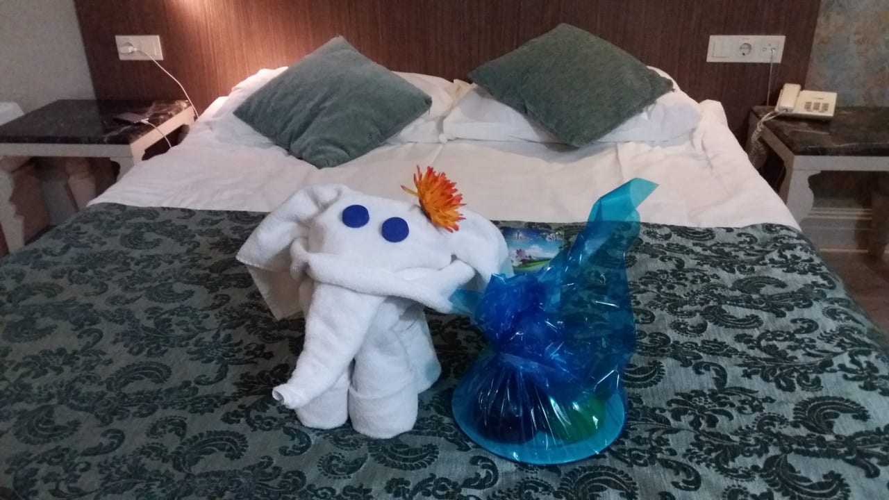 Zimmer Port Side Resort Hotel