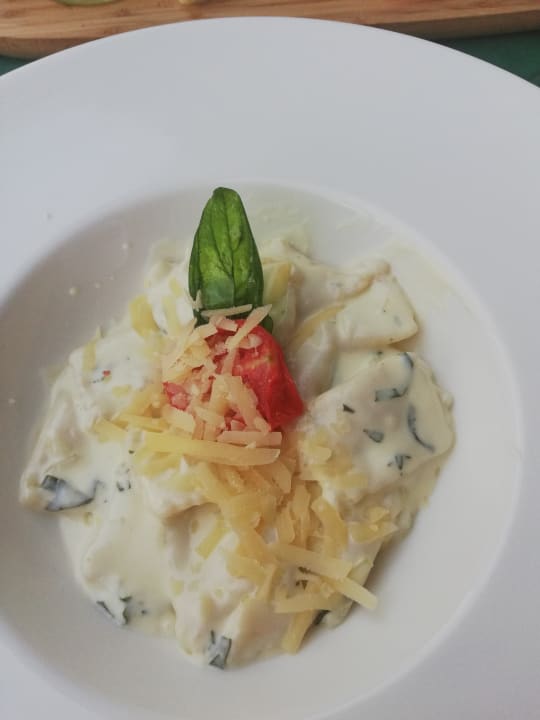 Gastro Well Palace Side