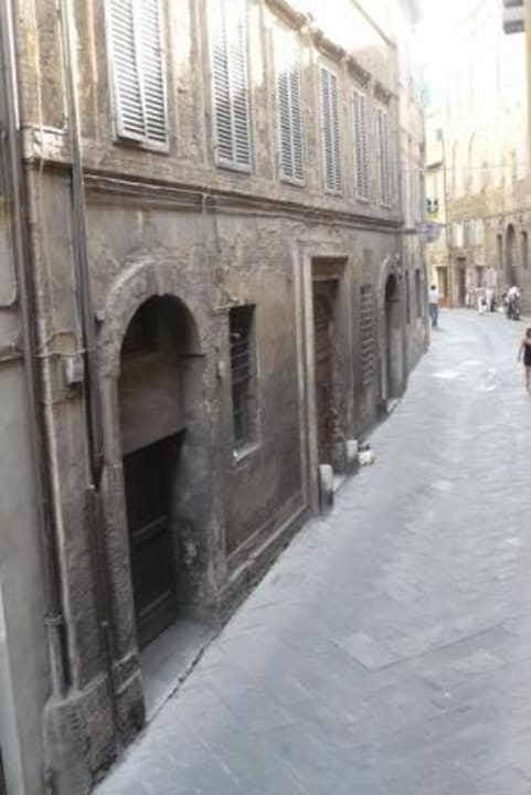 Street where B&B is situated Bed & Breakfast Alle Due Porte