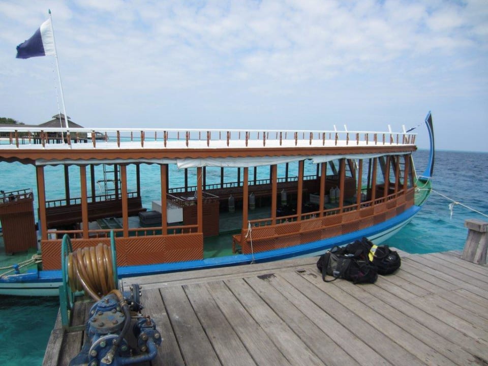 Dhoni NH Collection Maldives Reethi Resort
