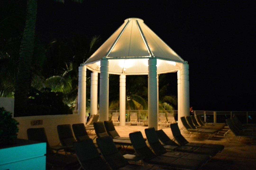 Pavilion Diplomat Resort & Spa Hollywood, Curio Collection by Hilton