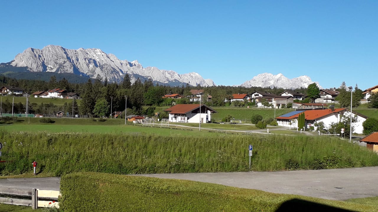 Ausblick Ferienwohnungen Alpenblick Tilly