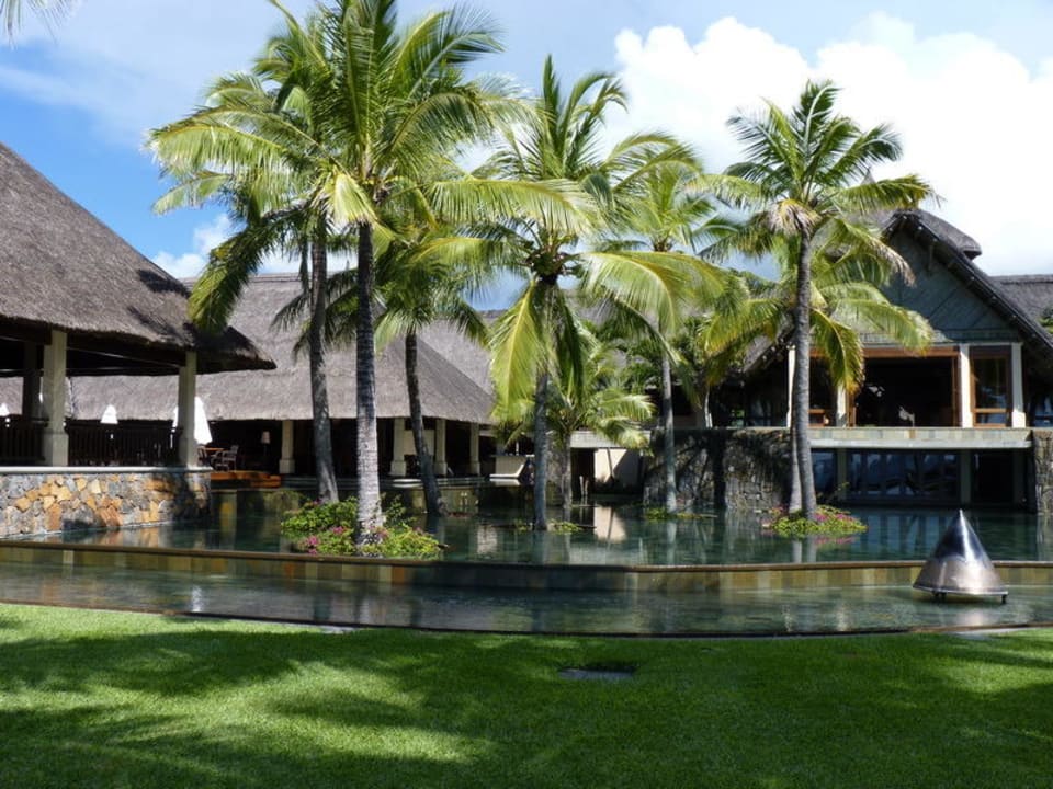 Lobby und Restaurant Constance Belle Mare Plage
