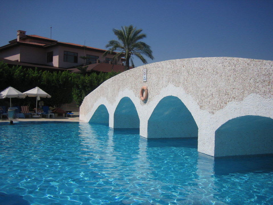 Pool Club Grand Side