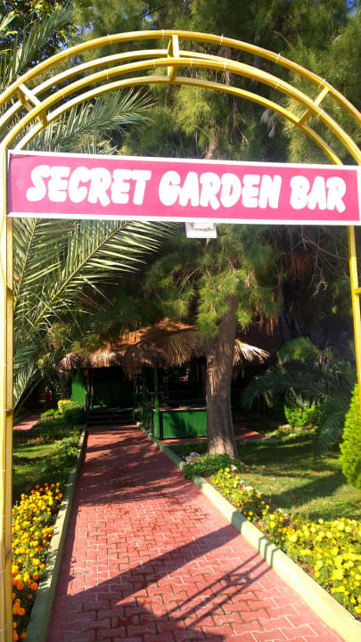 Hier gibts abends gute türkische Live-Musik Botanik Hotel & Resort