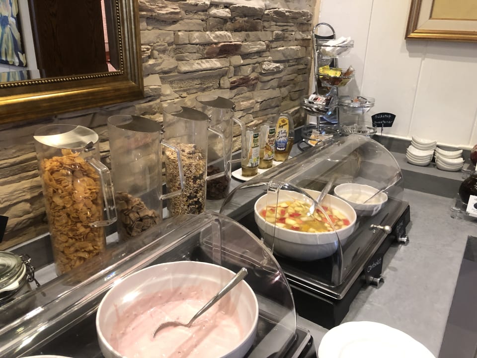 Gastro Hotel Pension Almrausch