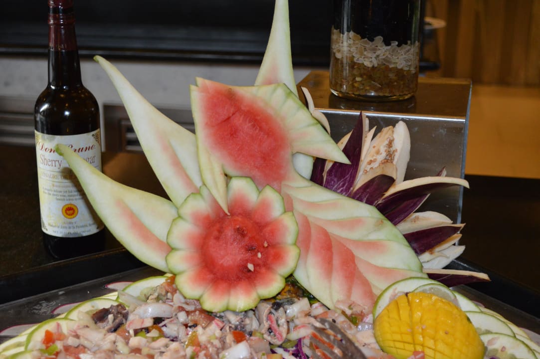 Deko am Büffet Iberostar Waves Punta Cana
