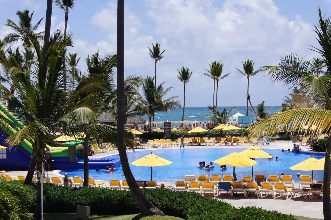 Einer der beiden Pools Ocean Blue & Sand