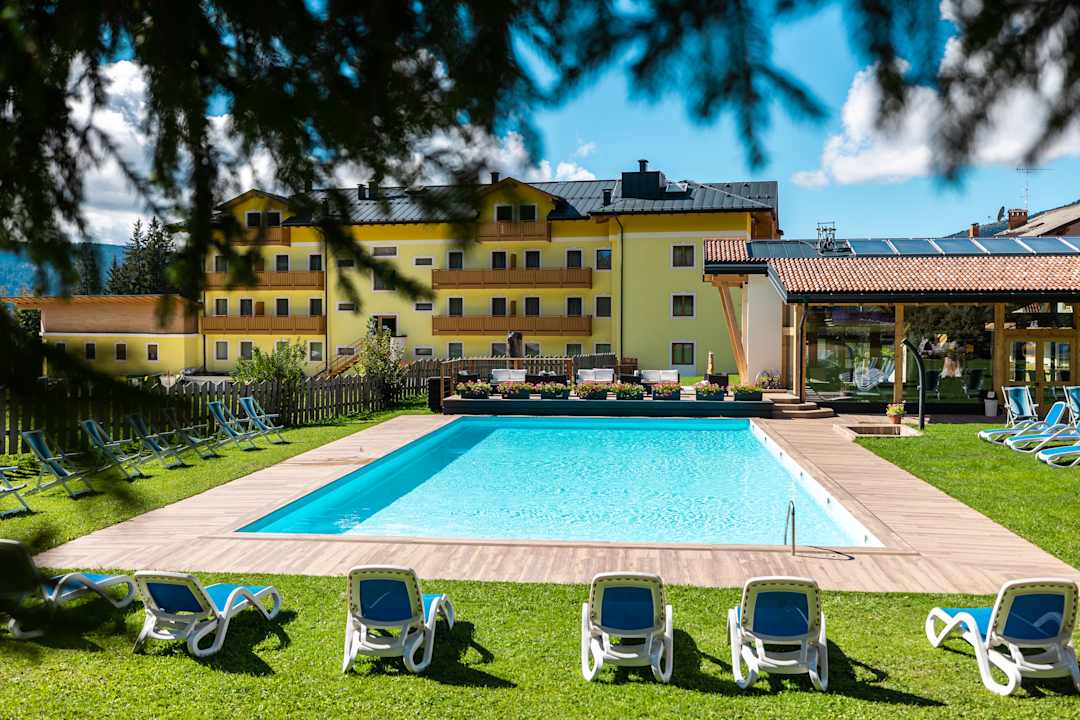 Pool Caminetto Mountain Resort
