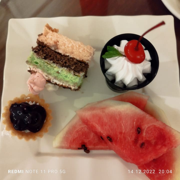 Gastro Embudu Village