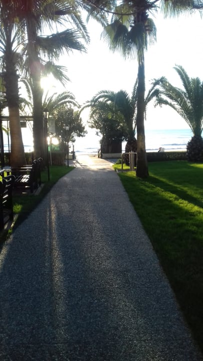 Gartenanlage Nerton Hotel - Erwachsenenhotel ab 16 Jahren