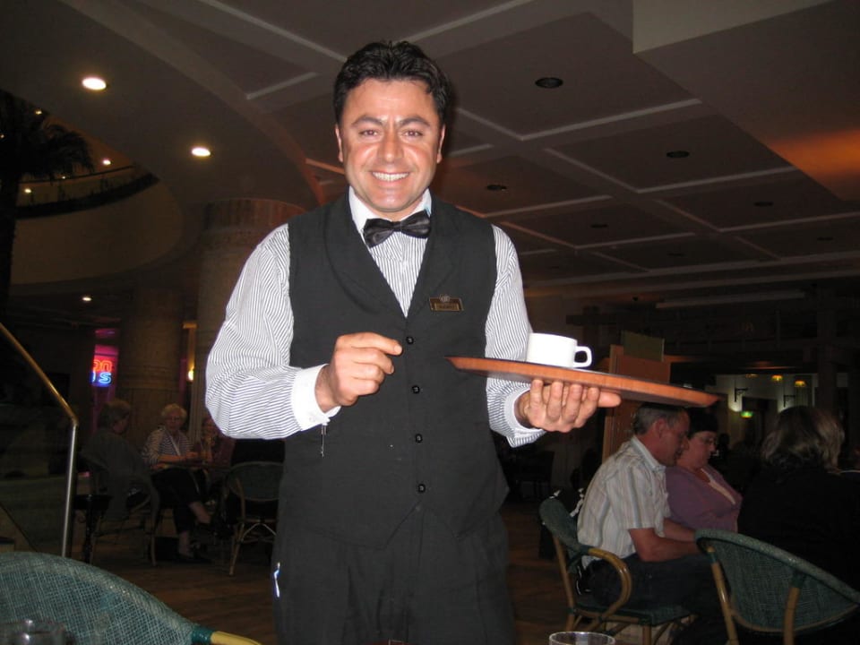 Unser Lieblingskellner Sunis Kumköy Beach Resort Hotel & Spa