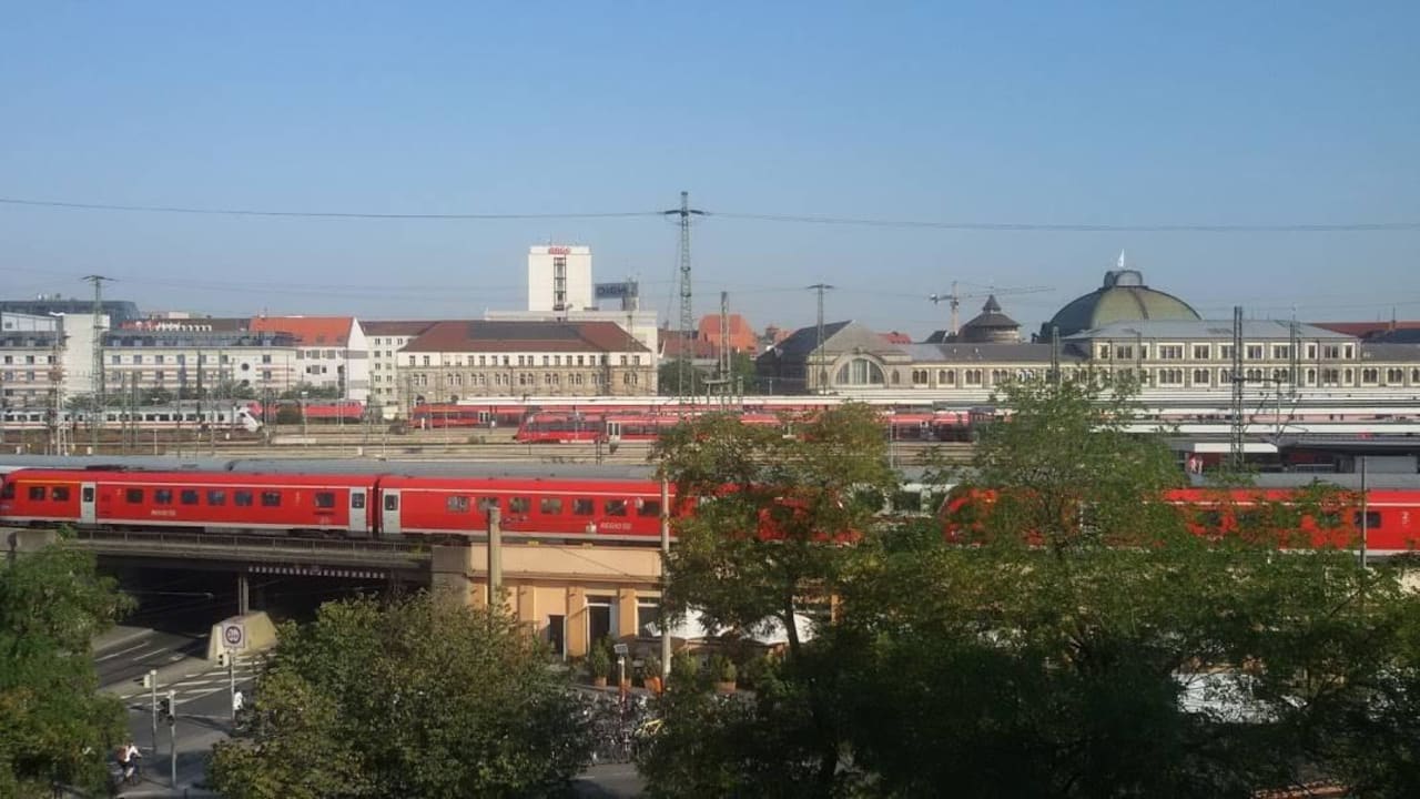 Direkt am Bahnhof Ringhotel Loew's Merkur