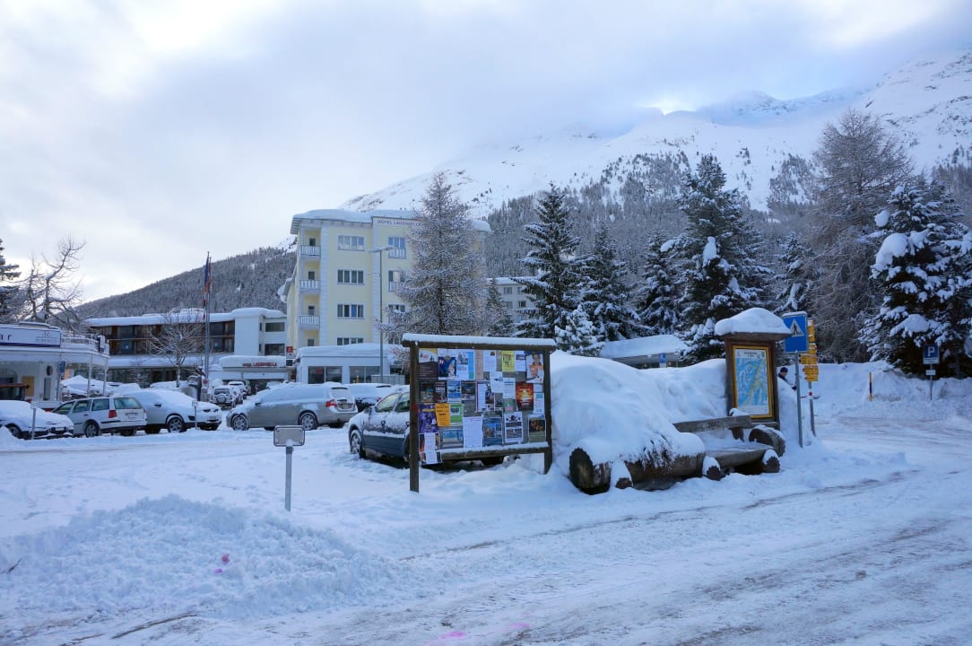 Blick auf die Nordseite vom Laudinella-Haupthaus Hotel Laudinella