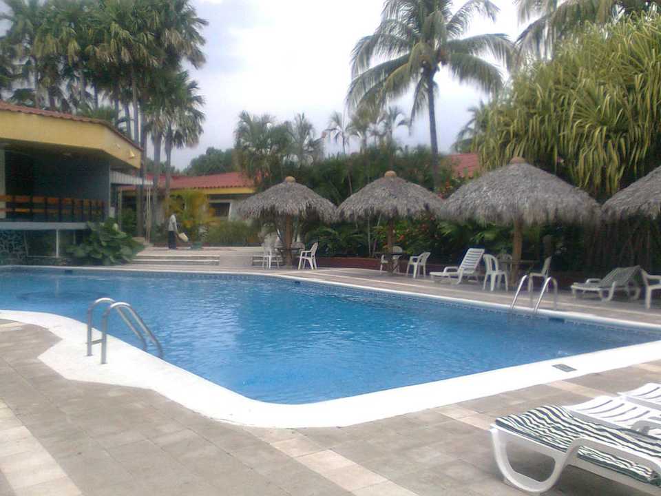 Pool Hotel Camino Real Managua