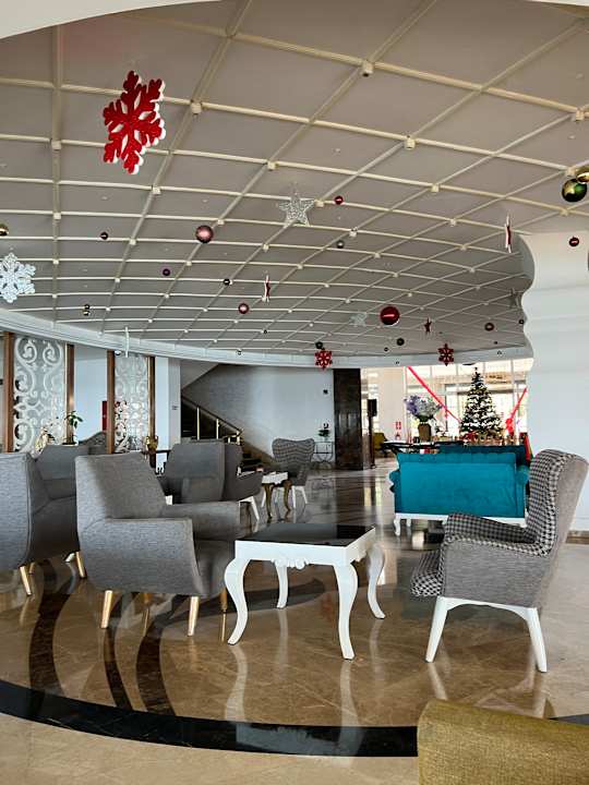 Lobby Justiniano Deluxe Resort