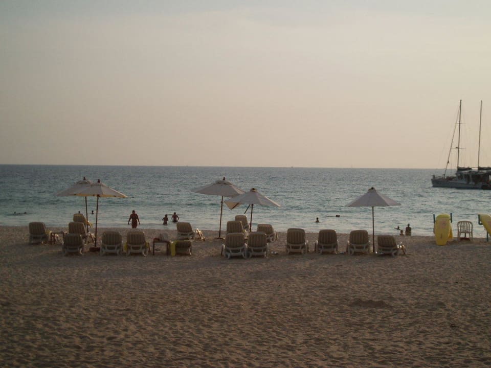 Wieczorem Le Meridien Phuket Beach Resort