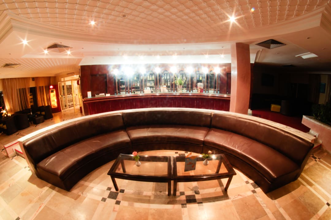 Lobby Hotel Nesrine
