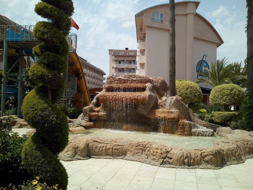 Gartenanlage Lonicera Resort & Spa Hotel