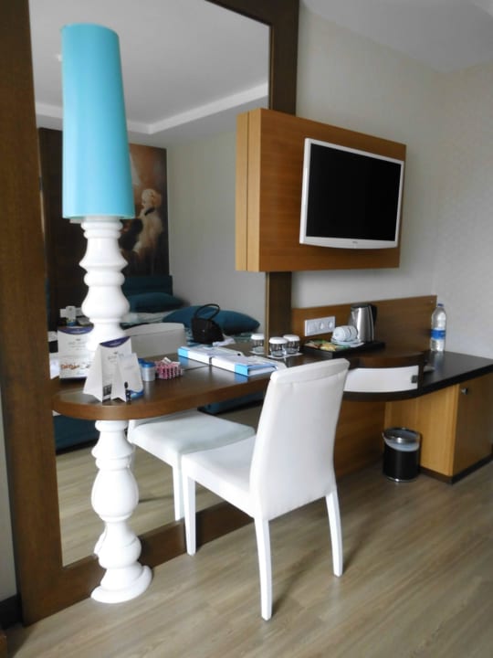 Schreibtisch Dream World Resort & Spa