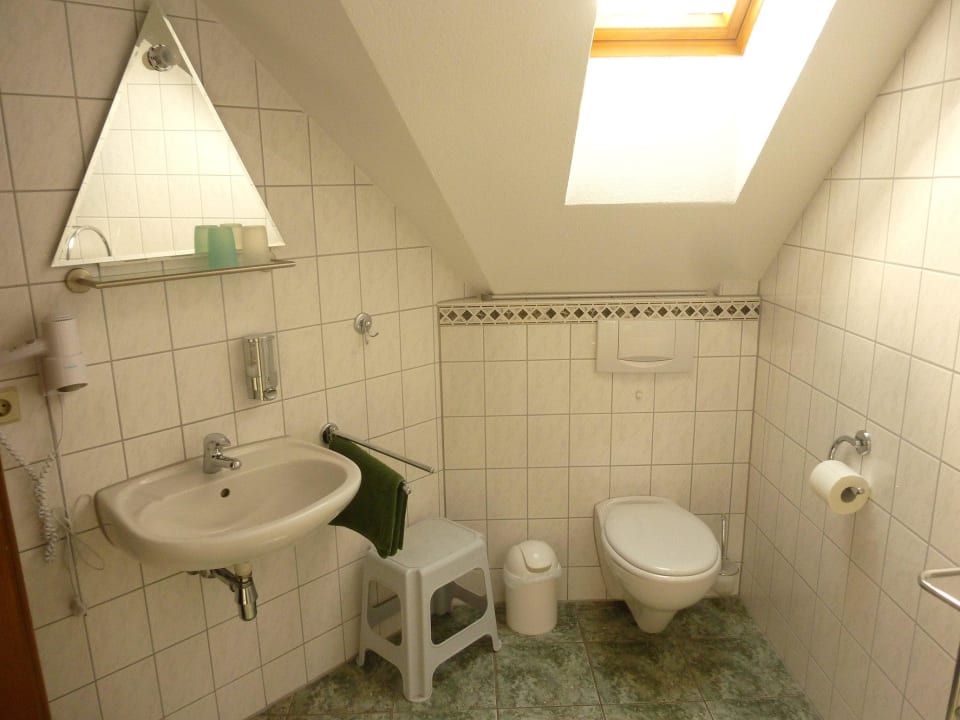Einblick in das Badezimmer Pension Grünes Herz