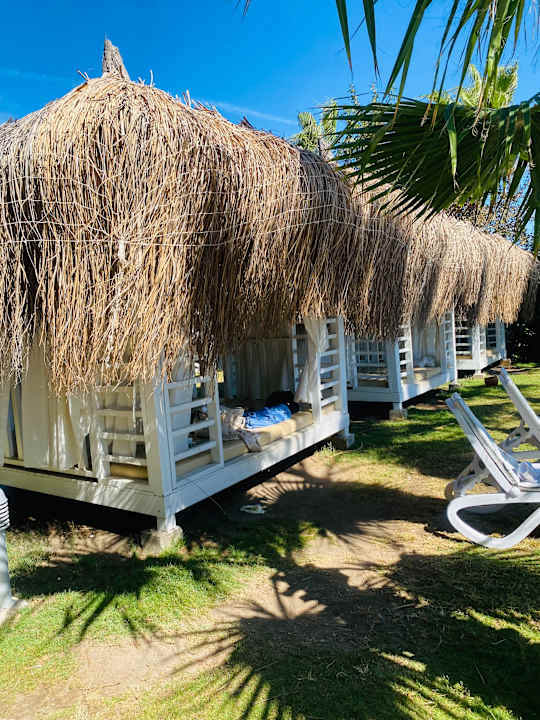 Strand Saturn Palace Resort Hotel