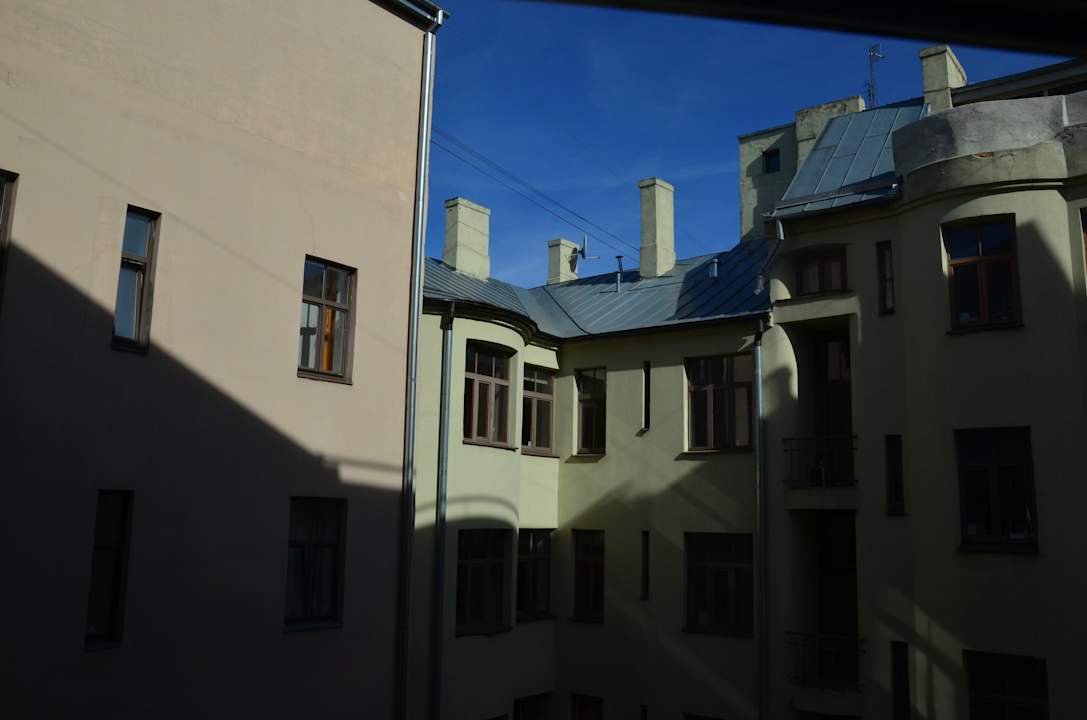 Вид из окна City Hotel Teater