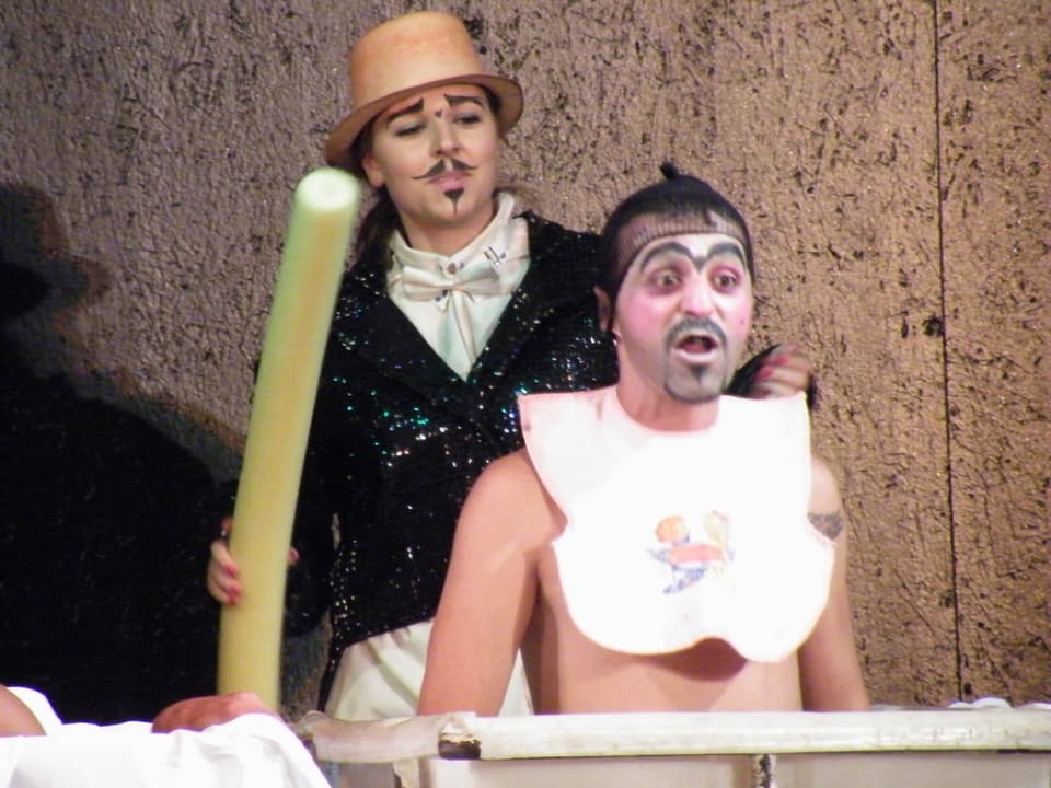 The Show must go on Cesars Side